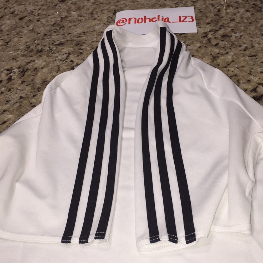 Adidas tee - Picture 6 of 6